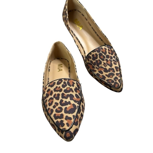 MIA Niles Leopard Print Pointed Toe Flat Womens Size 6 - Picture 13 of 13